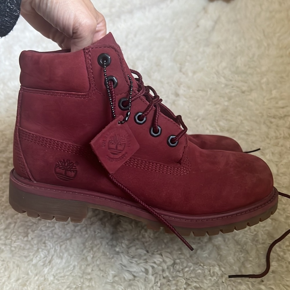 EC - Timberland Girls Red Premium Leather Boots Size3 - 6inch